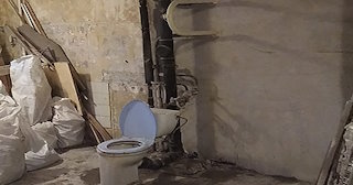 Демонтаж сантехкабины в панельном доме - цена от 1029 рублей | Сварной-Пвв